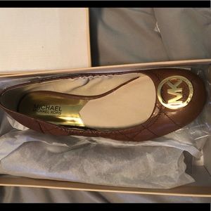BNIB* MK Leather Flats